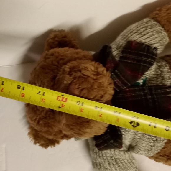 Gund Teddybear Nubuck Brown with Christmas Sweater & Plaid Scarf 18" - Picture 7 of 8